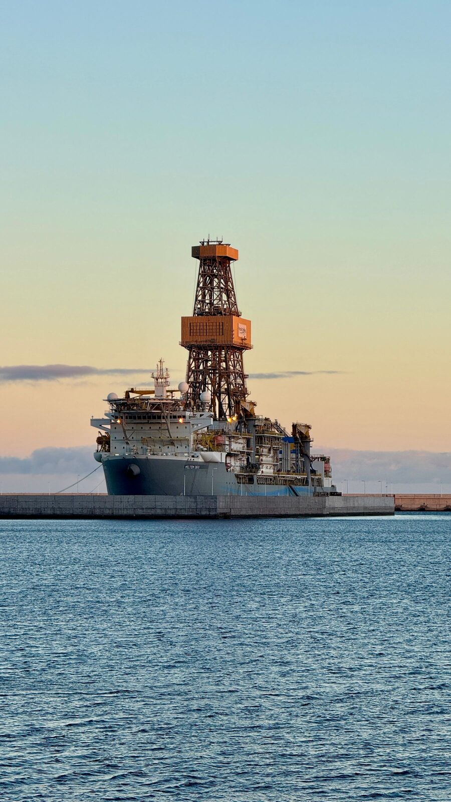 Offshore drilling chemicals